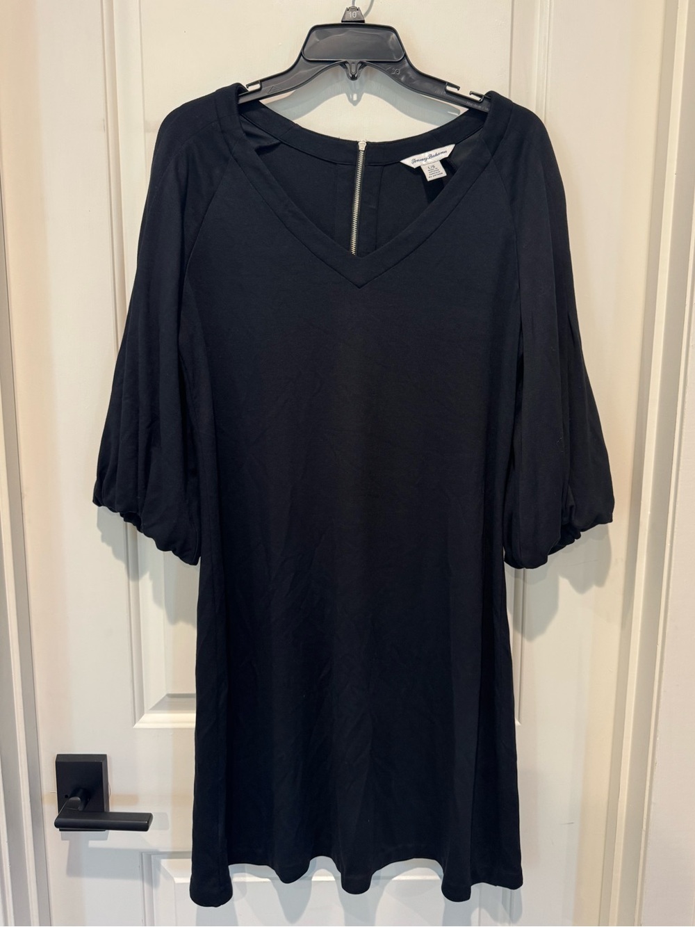 Tommy Bahama black bubble sleeve dress